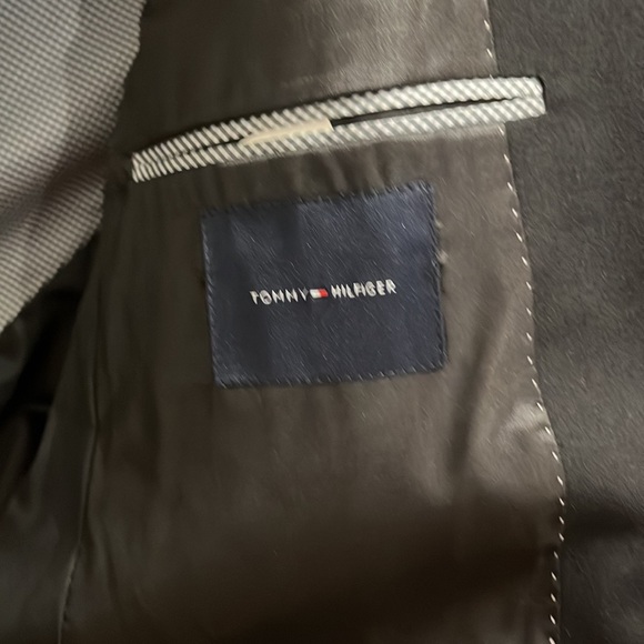 Tommy Hilfiger suit jacket - Picture 3 of 6
